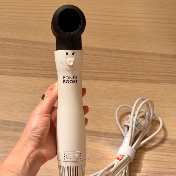 BondiBoost EVERLAST AIRSTYLER SYSTEM 6-in-1 dryer & multi-styler - Picture 7 of 14